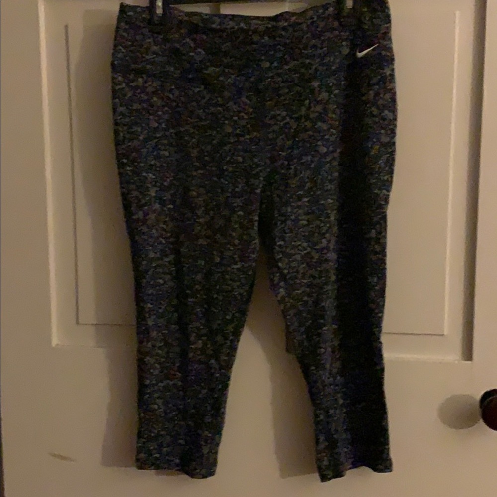 Nike camo pattern capris leggings-XL